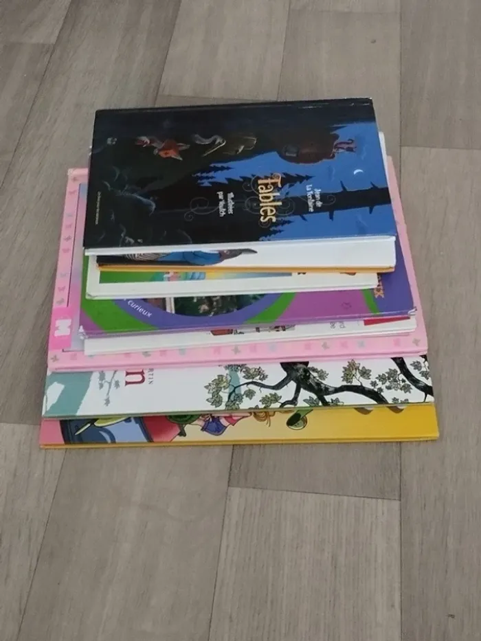 collection de 8 beaux livres illustrés et BD pour enfants en très bons états L097 - photo numéro 3