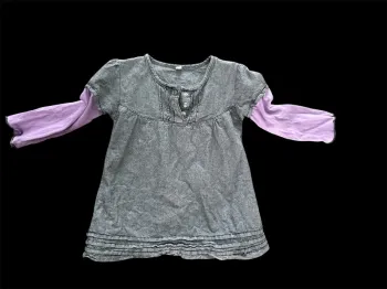 Jolie petite robe grise et violette
