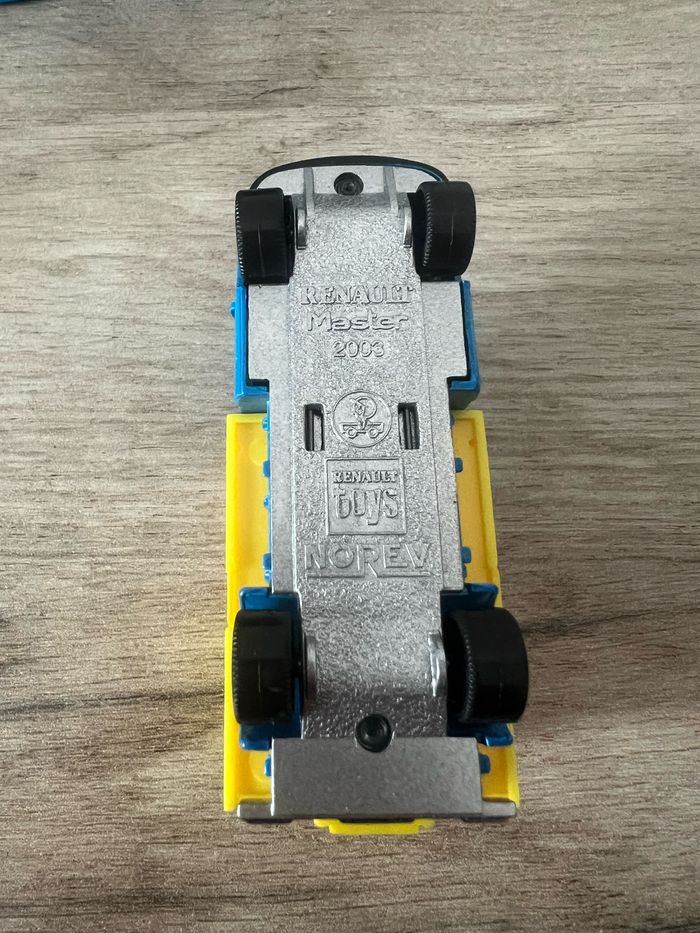Miniature RENAULT Master 2003 - Darty - NOREV 1/64 (neuf en boîte) - photo numéro 10