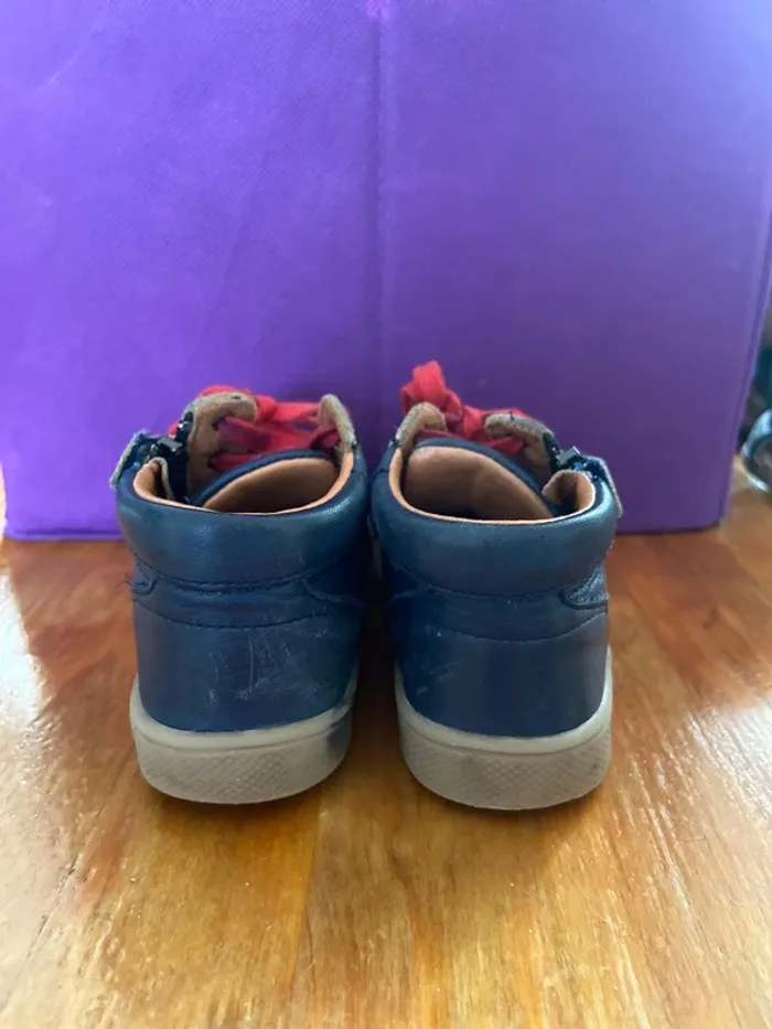Chaussures GBB taille 24 - photo numéro 3