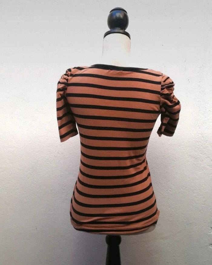 Tee-shirt rayé drapé aux épaules taille L marque Jennyfer - photo numéro 3