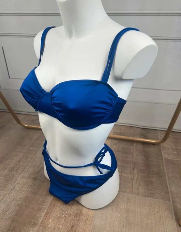 Maillot 2 pièces Ysé bleu iris 38 / M Neuf