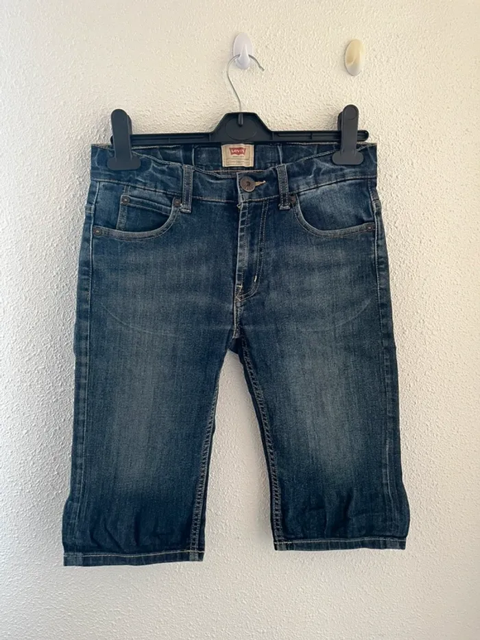 Short en jean Lévis 💫Taille 14 ans
