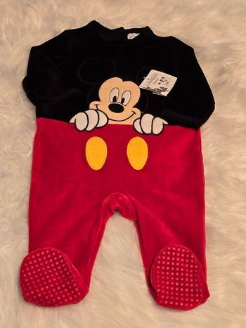 NEUF !!!! ( non porté) 🏷💙😍🤩sublime pyjama disneyland Paris 6 mois💙