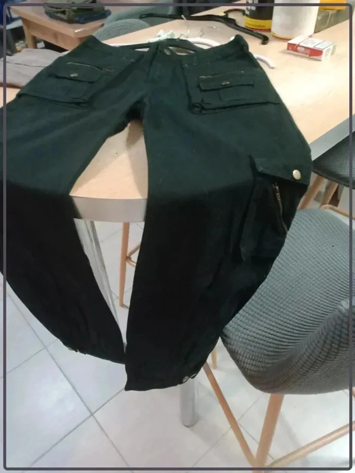 Pantalon femme cargo - photo numéro 17