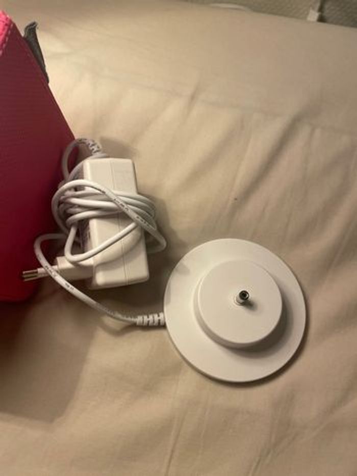 Toniebox Tonies Box Rose + Station de charge - photo numéro 2