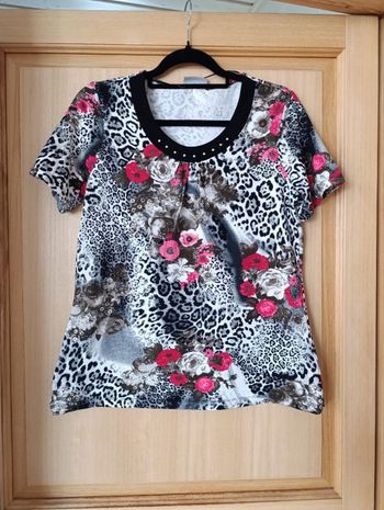 Tee-shirt fleuri