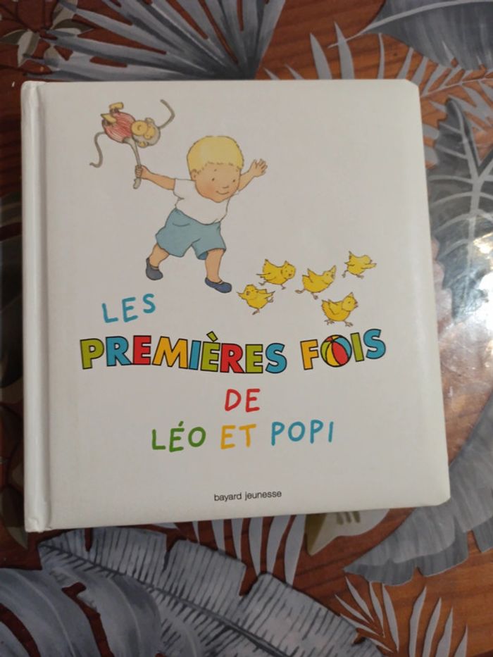 Livre les premières fois de Léo et popi