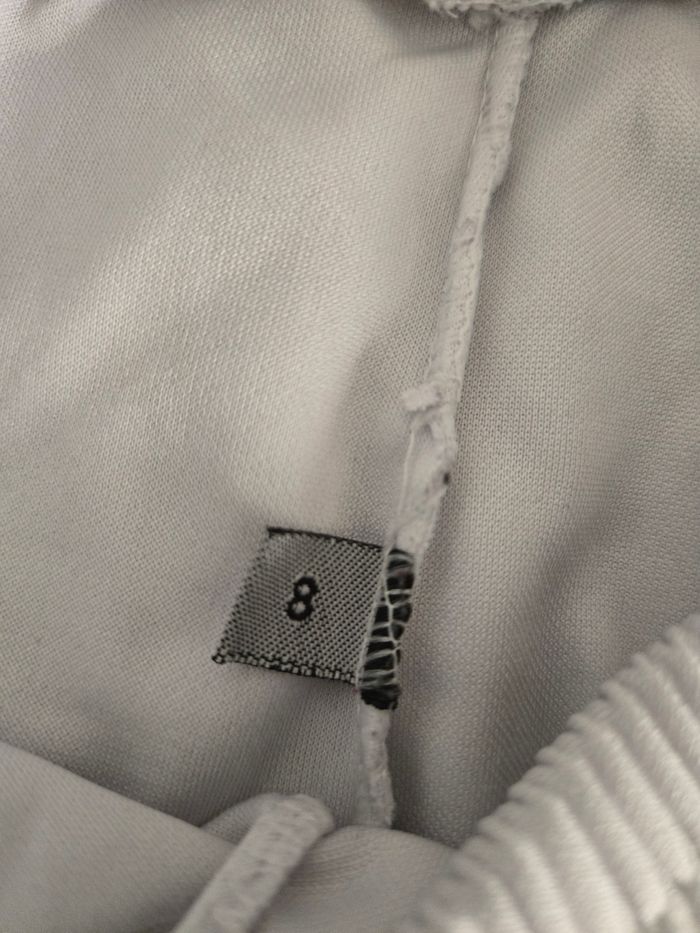 Short de l'Algérie en 8 ans - photo numéro 3