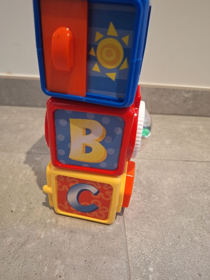 Cubes d'éveil bébé Fisher Price - photo numéro 7