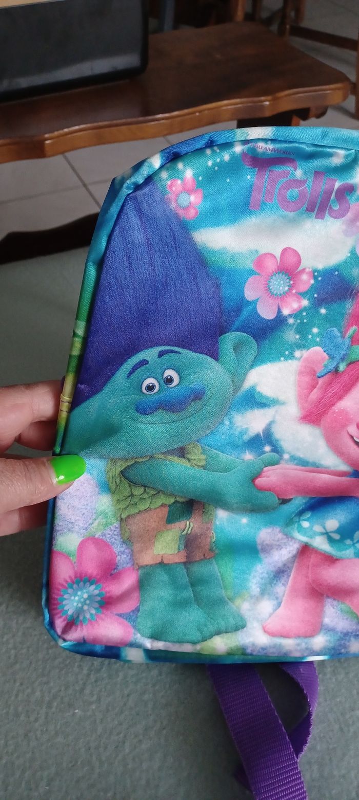 Très beau petit sac à dos - photo numéro 3
