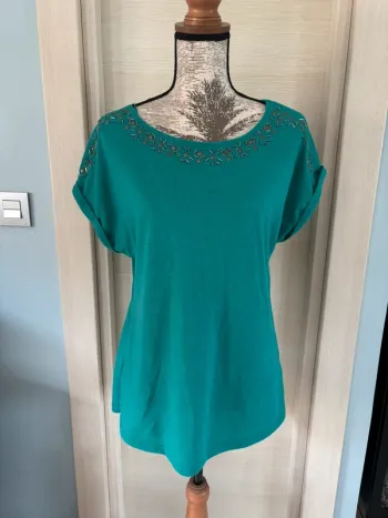 Tee shirt vert yessica taille M