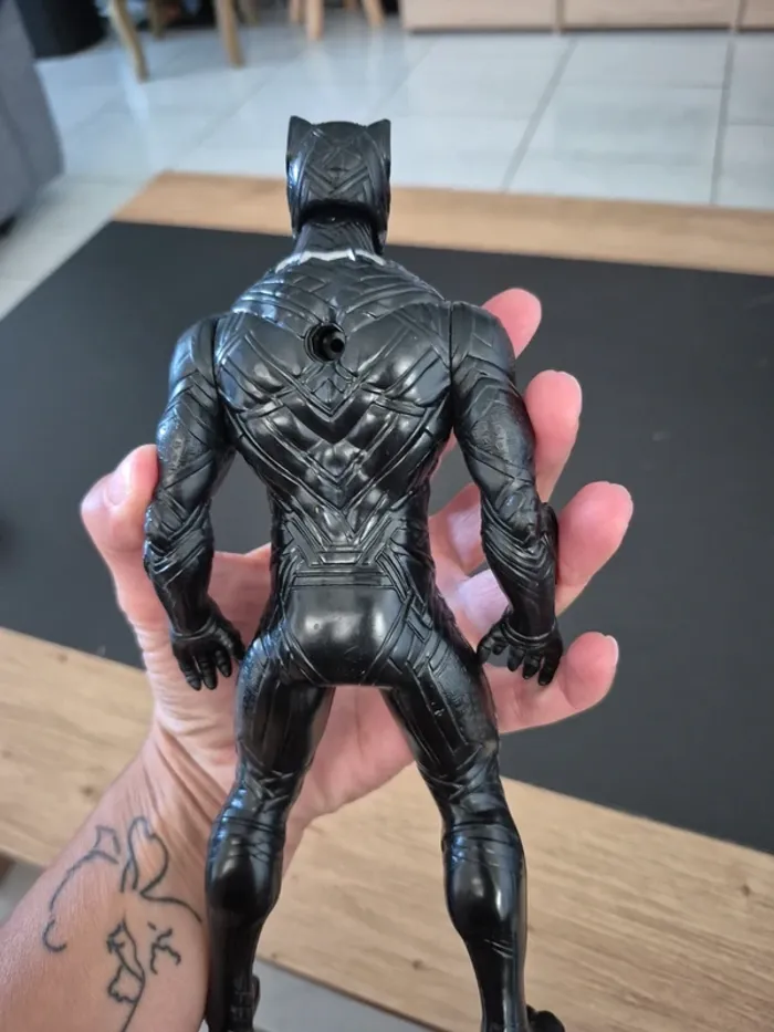 Figurine black panther - photo numéro 4