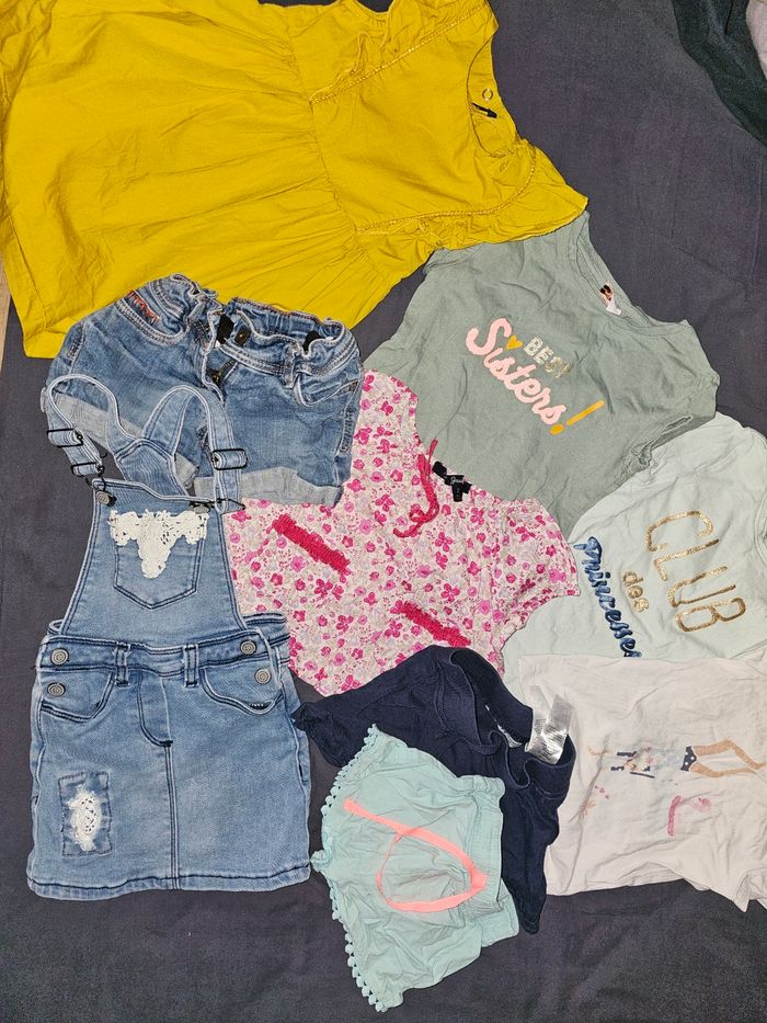 Lot vêtements 2 ans - photo numéro 2