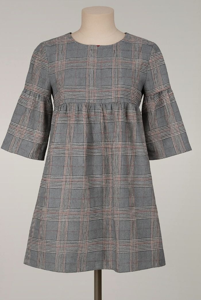 Robe à carreaux manches évasées