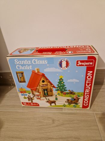Chalet bois du père Noël neuf