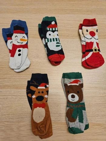 5 paires de chaussettes Noël 23/26