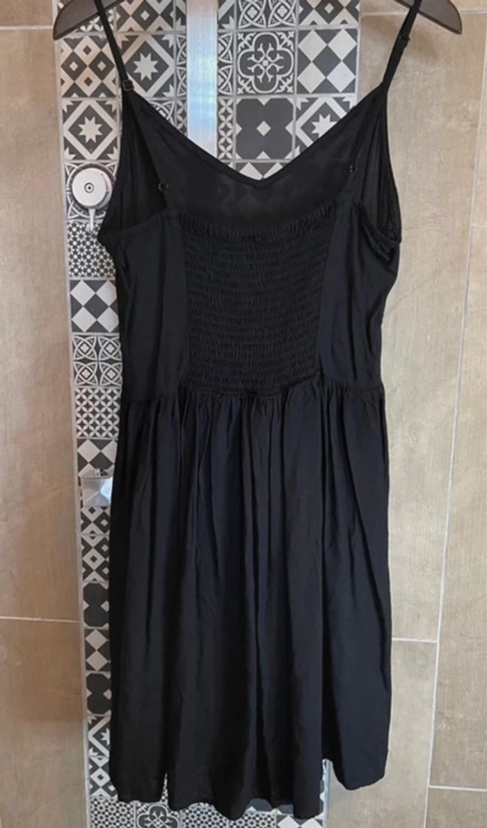 Robe satinée + Robe bretelle noire H&M - photo numéro 7