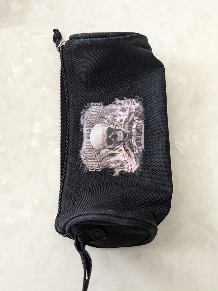 Trousse noire imprimé The Mystic Truth. - photo numéro 2