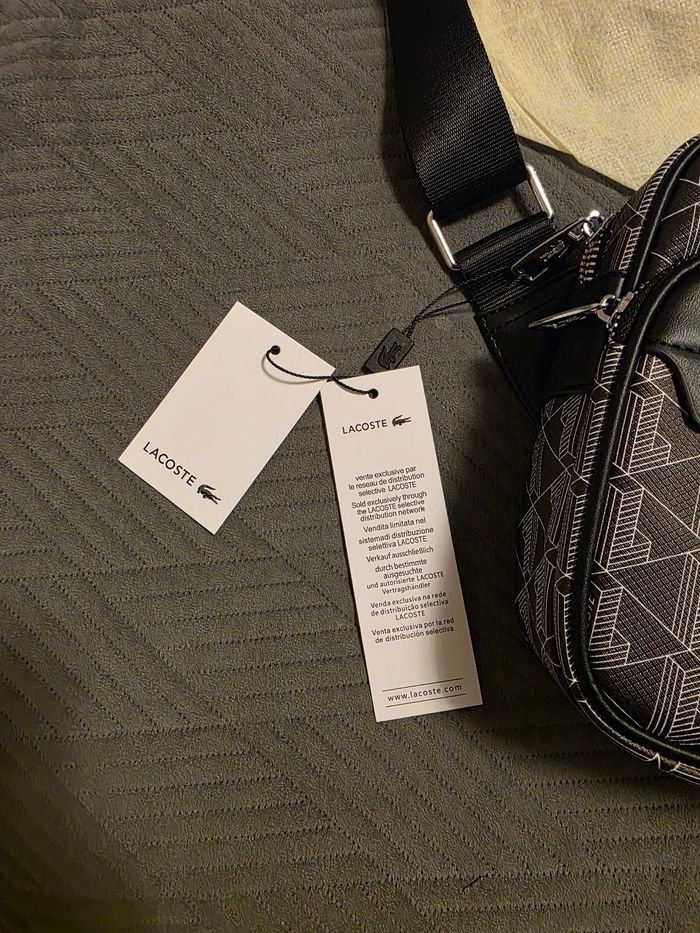 Sac à bandoulière Lacoste - photo numéro 3