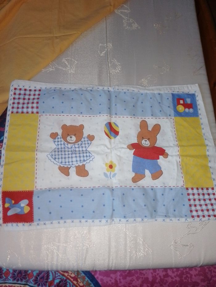 Drap plat, housses de couette, taie d'oreiller - photo numéro 4