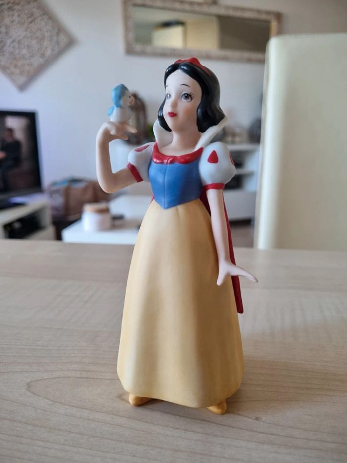 Figurine Blanche Neige Snow White Disney vintage en porcelaine
