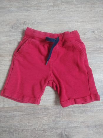 Short 3 ans
