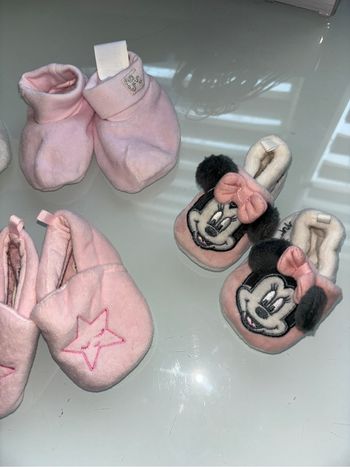 Lot chaussons bébé