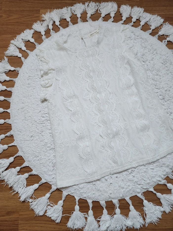 🌸NEUF top brodé 38/M🌸
