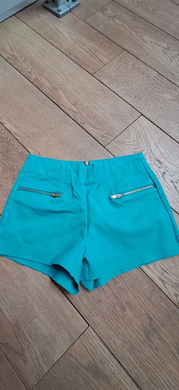 Très beau short