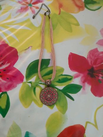 Collier fantaisie neuf