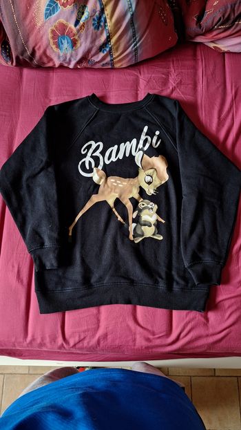 Pull noir bambi