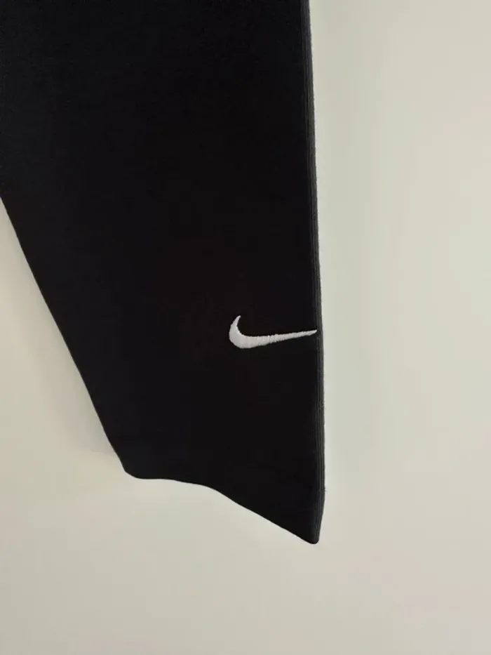 Leggings Nike longueur 7/8 neuf avec étiquette, taille M - photo numéro 3