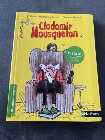 Livre dyscool dys Nathan clodomir mousqueton 