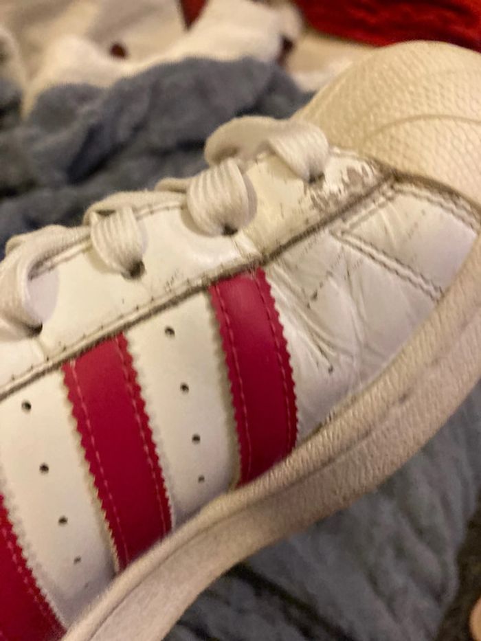 Basket  Adidas Superstar taille 36 - photo numéro 3