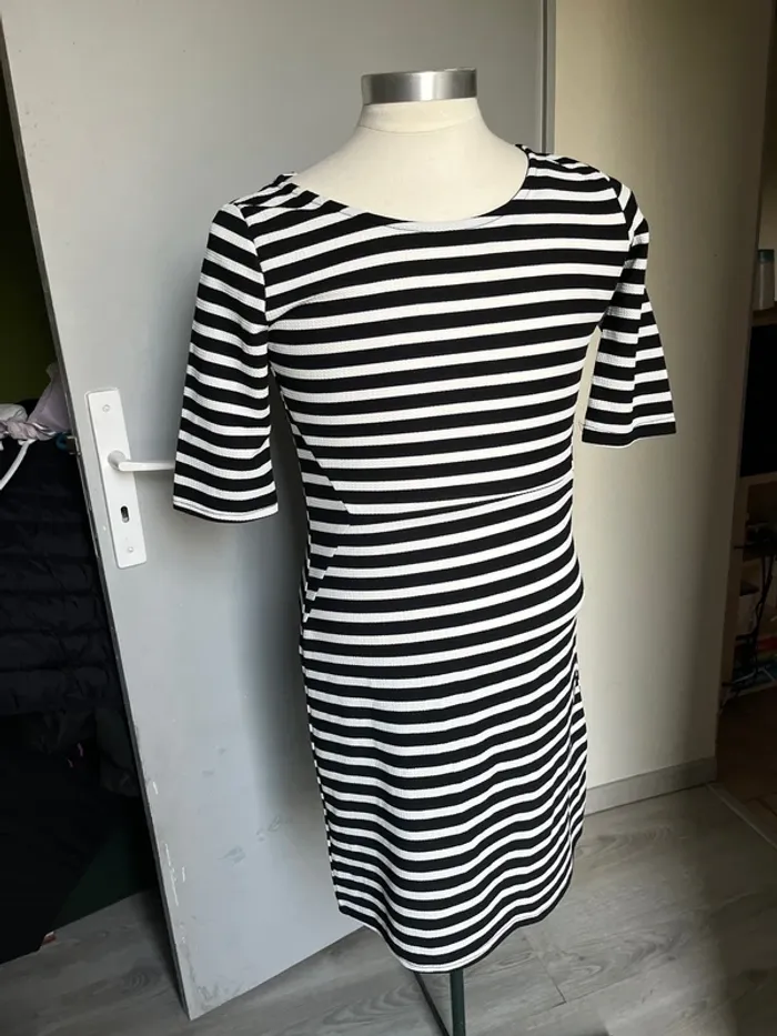 Robe à rayures - photo numéro 2