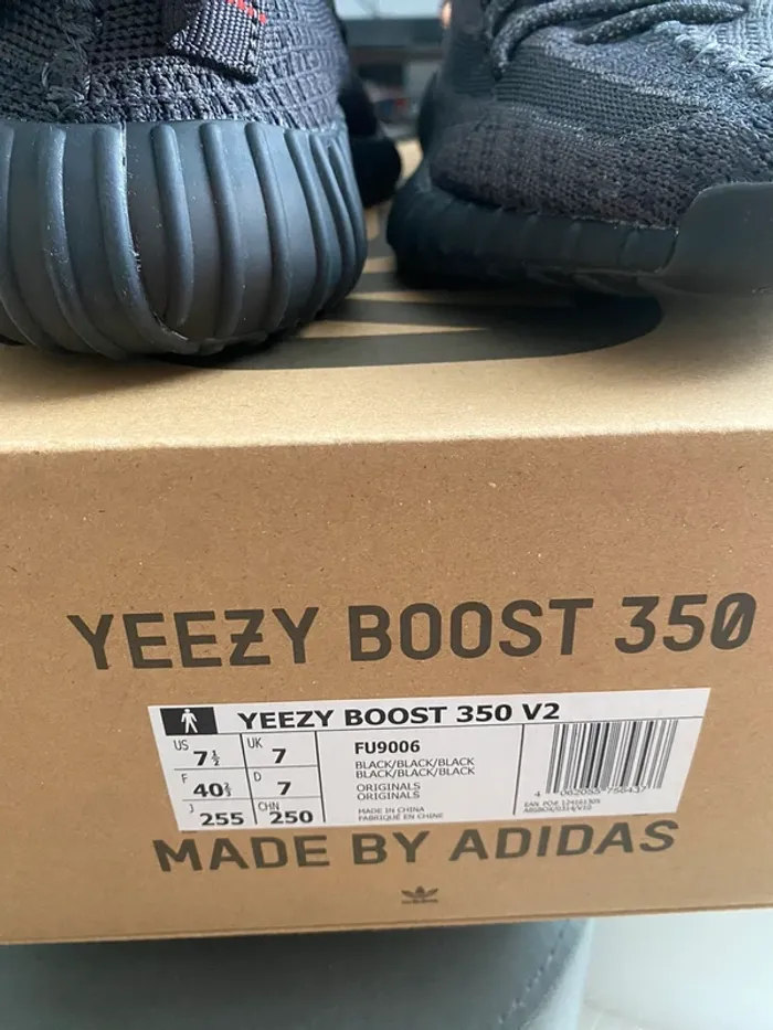 Adidas Yeezy boost 350 v2 black - photo numéro 16