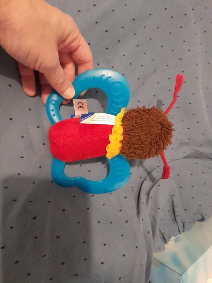 Hochet papillon 🦋 - photo numéro 2