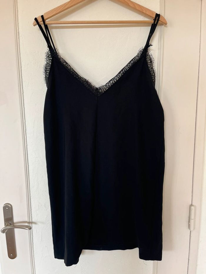Petite robe noire type nuisette dentelle – Zara – Taille M - photo numéro 3
