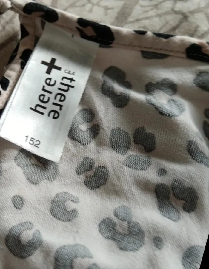 🌞Robe d’été C&A – Motif léopard – 12 ans / 152 cm - photo numéro 3