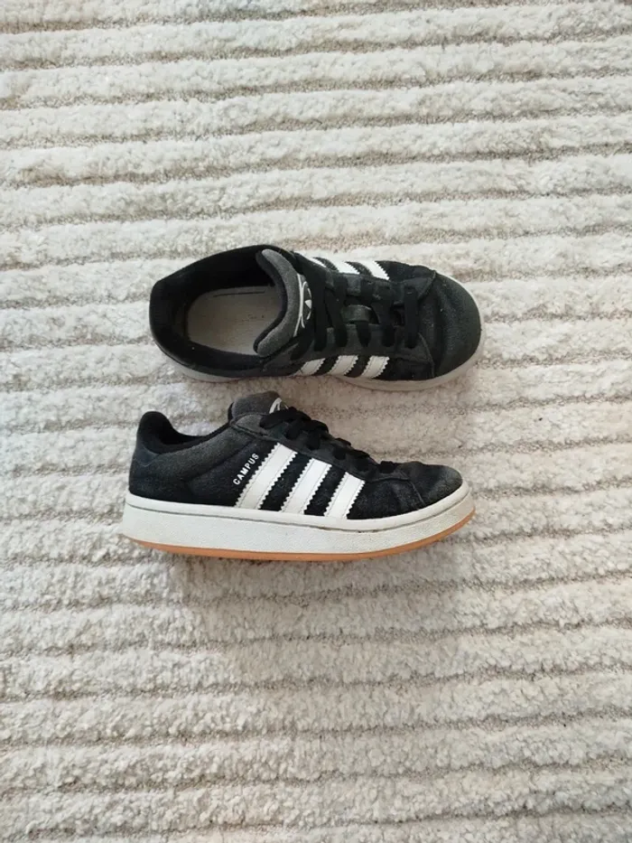 Adidas campus