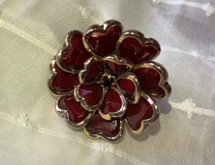 Parure fleur bordeaux & doré – Bague + Boucles d’oreilles - photo numéro 4