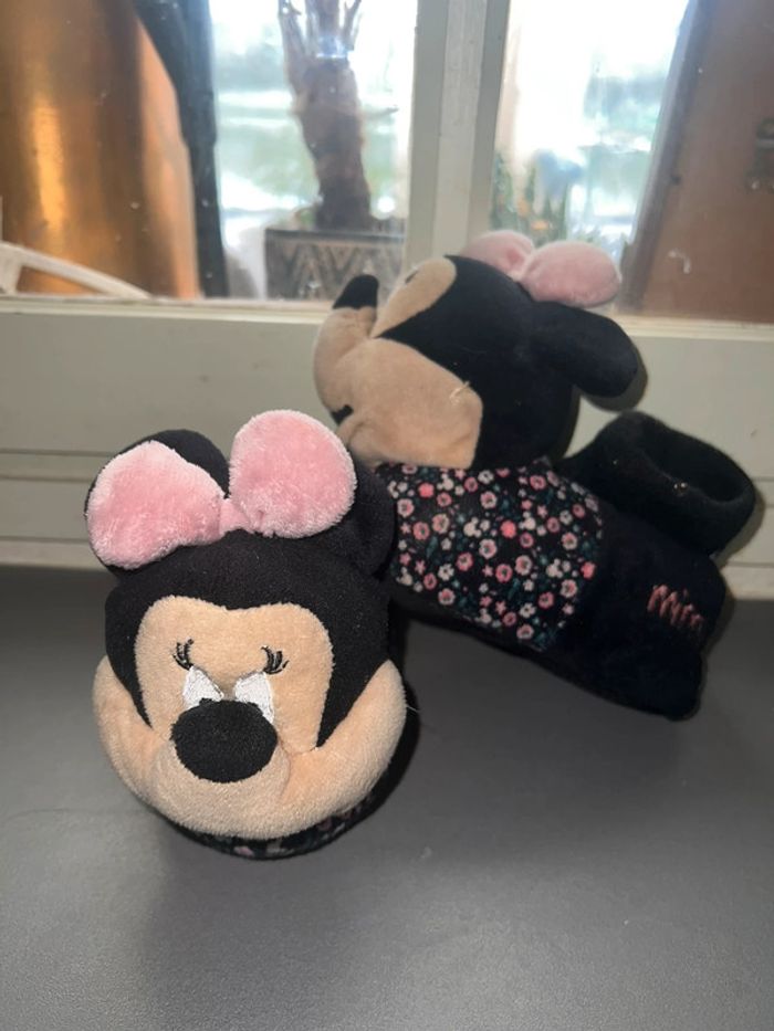 Chaussons minnie Disney pointure 22-23 22 23 pantoufles - photo numéro 4