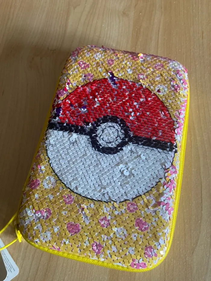 Trousse rigide à sequins Pokémon Neuve - photo numéro 3