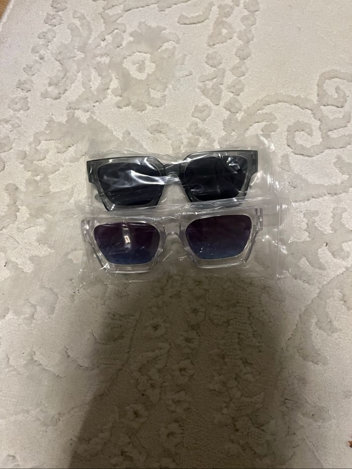 Lunette de soleil - photo numéro 2