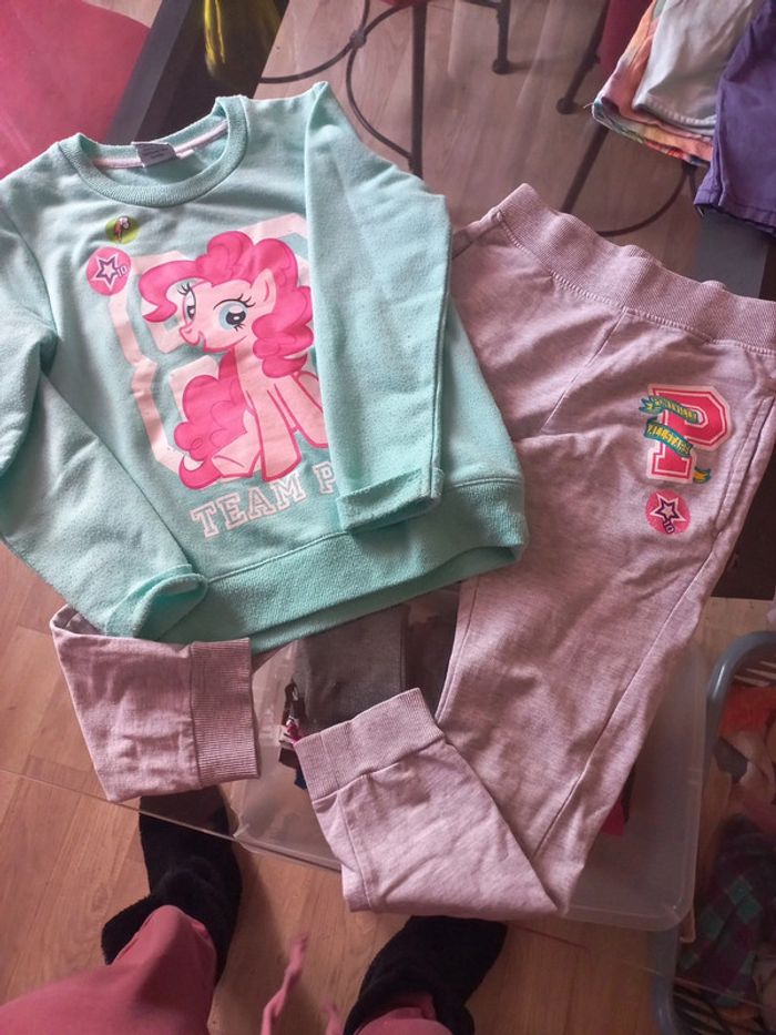 Jogging fille + 1 cadeau