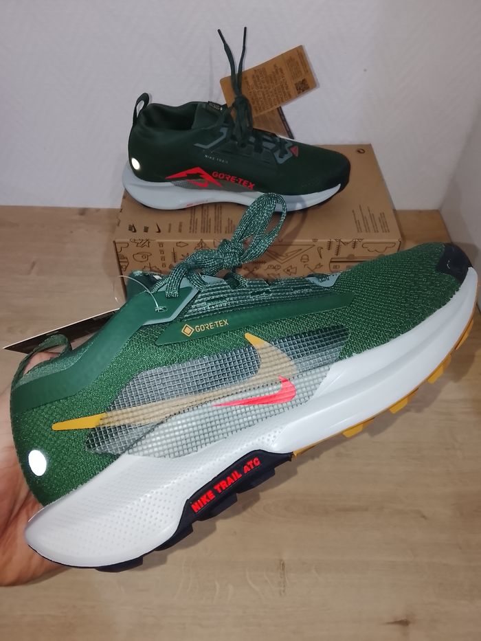 Nike Pegasus trail 5 GTX taille 38.5 - photo numéro 2