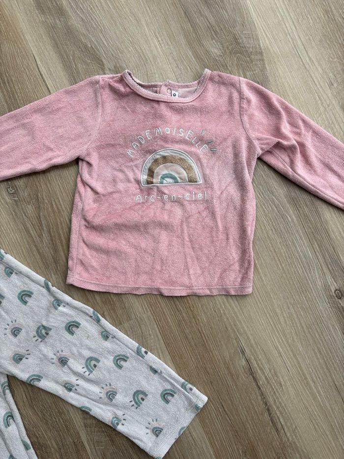 Pyjama deux pièces fille taille 36 mois - photo numéro 3