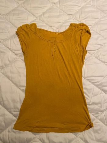 T shirt femme jaune moutarde taille s