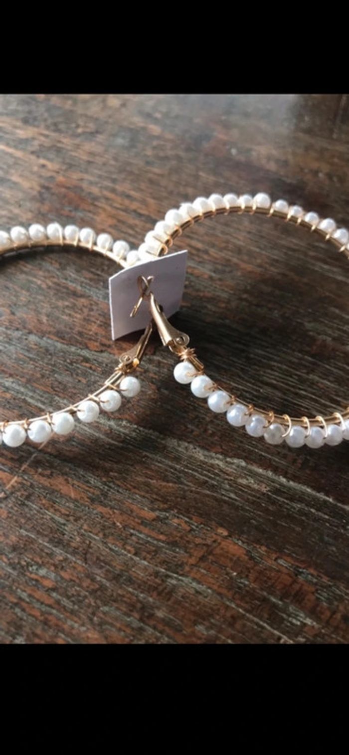 Magnifique paire de boucles d’oreilles avec perles - photo numéro 8